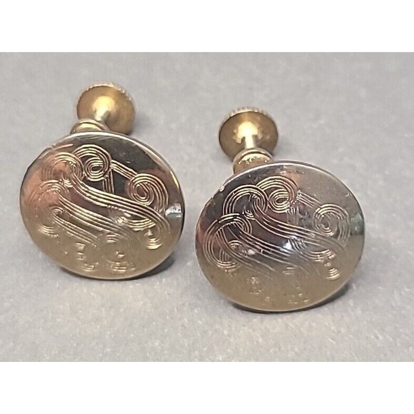 Swirl Etched Circle Gold Tone Earrings Screw Back - Picture 4 of 4